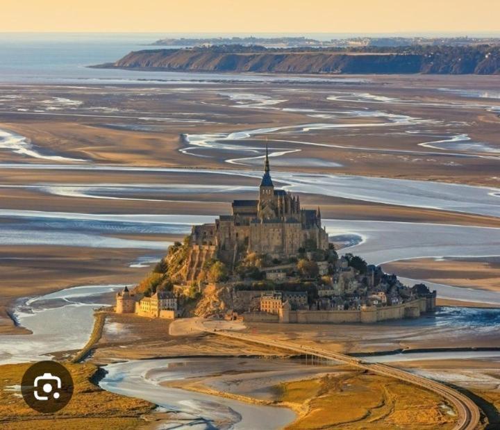 Вилла Tante Adele Saint-Ouen-de-la-Rouerie Экстерьер фото